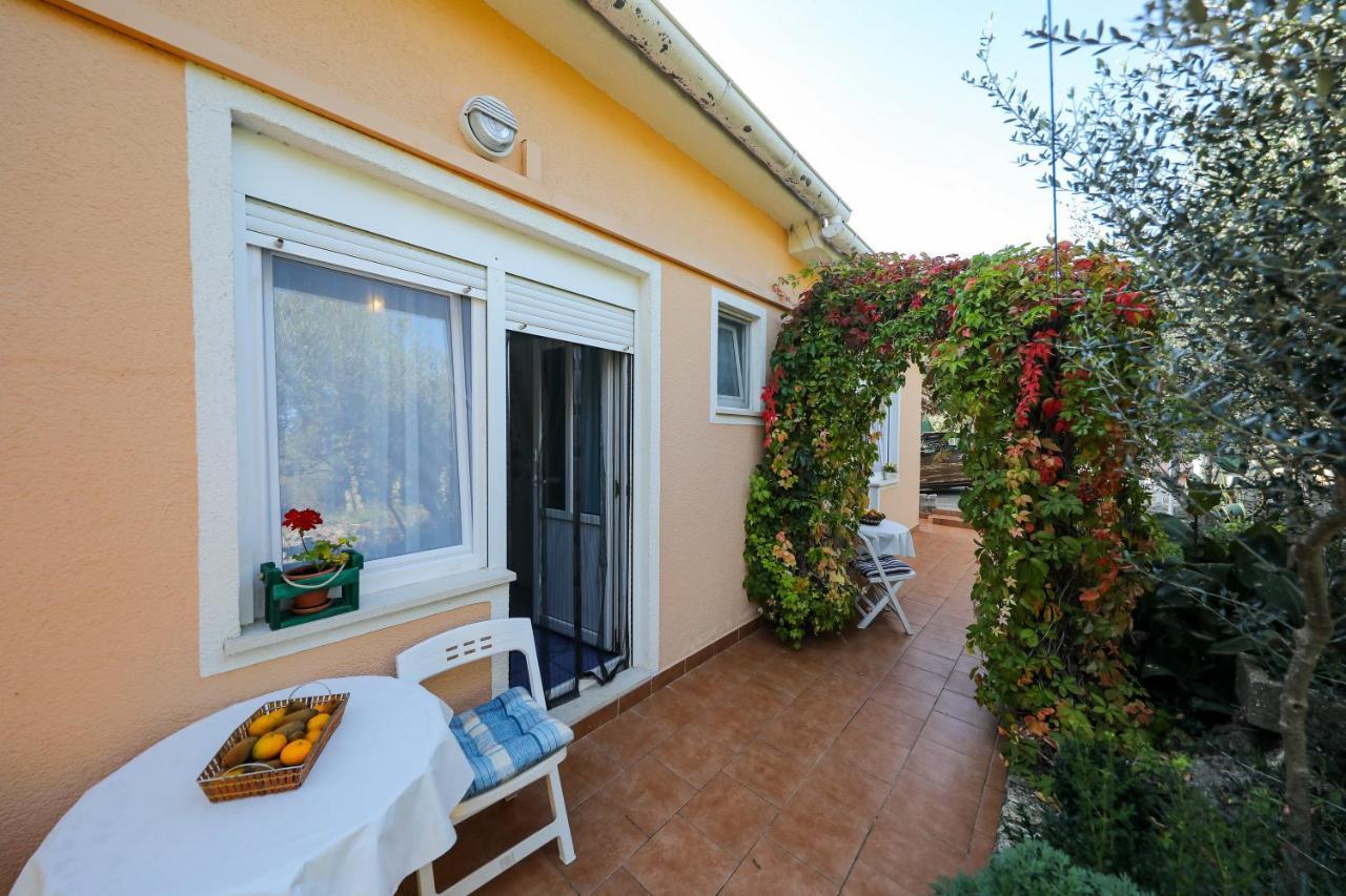 Apartments With A Parking Space Brbinj, Dugi Otok - 8160 Extérieur photo