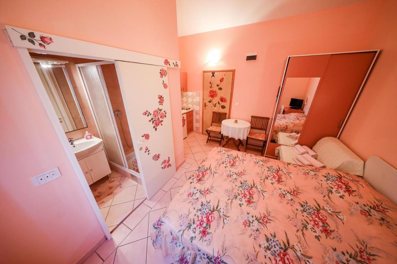 Apartments With A Parking Space Brbinj, Dugi Otok - 8160 Extérieur photo